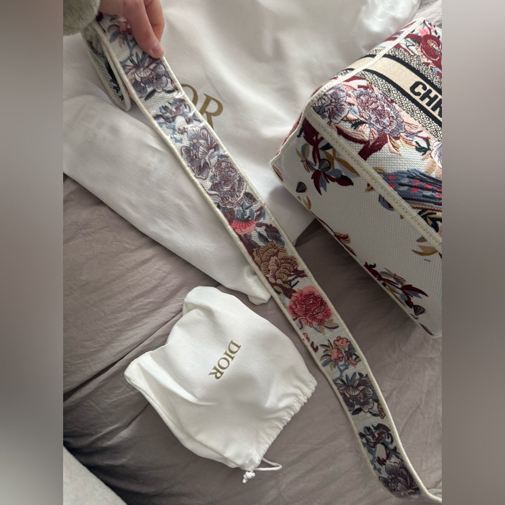 Dior Multicolor Embroidered Bag - Picture 4 of 7